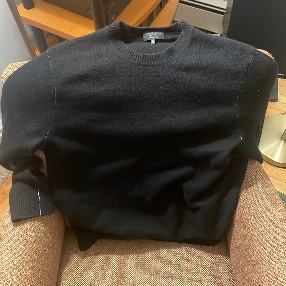 100% Cashmere Black Crewneck sweater. Rag & Bone. Barely worn.